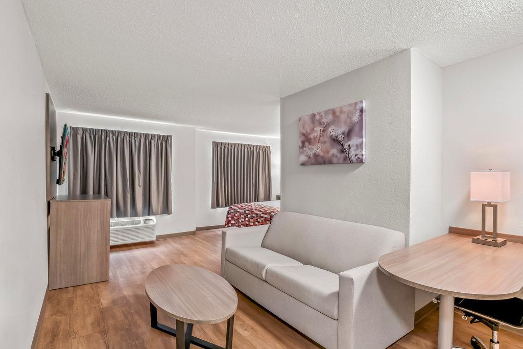 Red Roof Inn Саутфилд Экстерьер фото